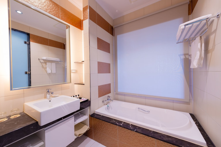 Bathroom 5, Yundeng Group, Chiayi County