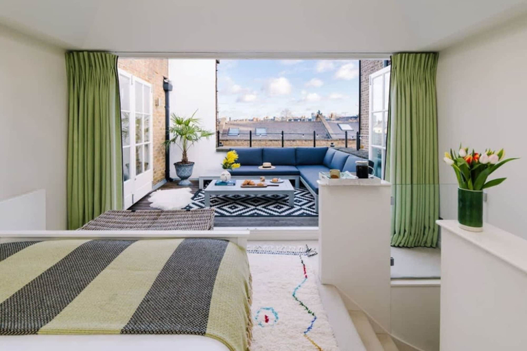 Room 4, Notting Hill Family Home 5 Bed, London