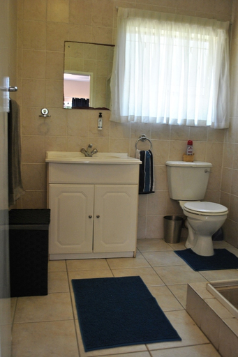 Bathroom 3, Serene Guest Manor, City of Johannesburg
