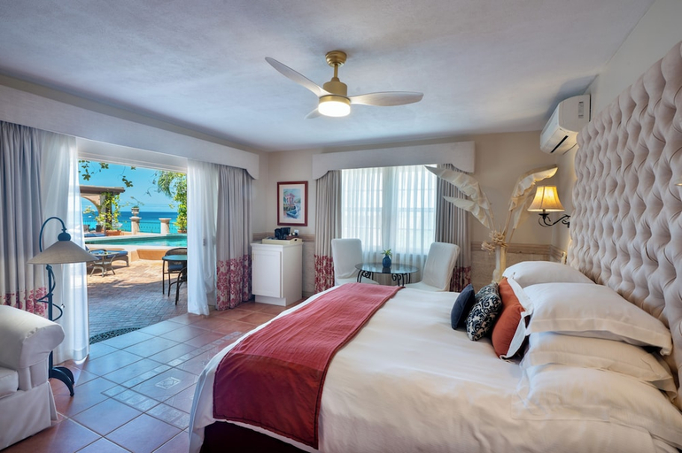 Bedroom 3, Little Arches Boutique Hotel