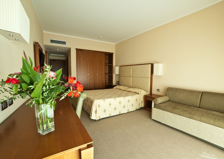 Bedroom 3, Hotel Villaggio Club ALTALIA, Reggio Di Calabria