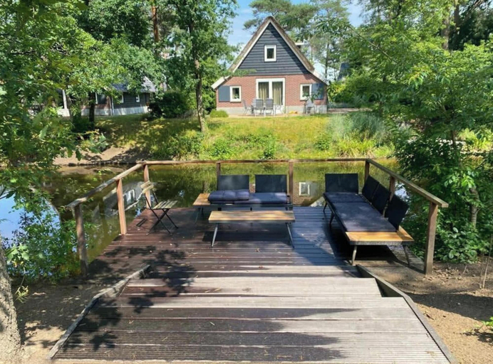 Terrace/patio, Villa in Otterlo With Terrace and Wi-fi, Ede