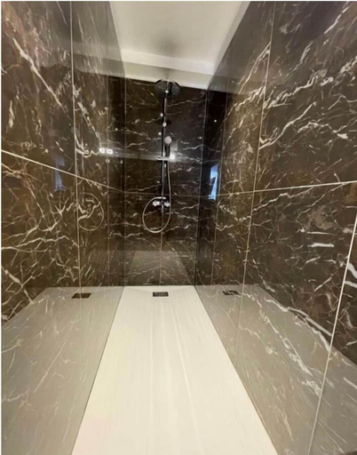 Bathroom 2, Le Mouton Blanc, Nord