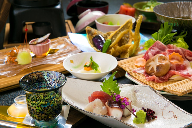 Food & Drinks