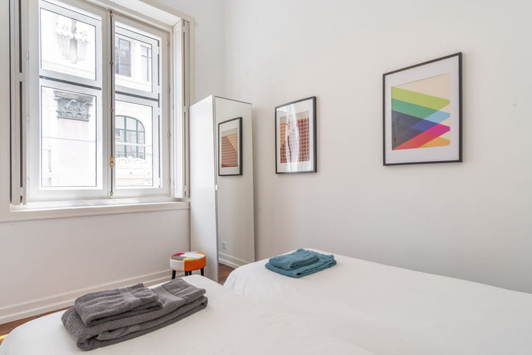Room 2, CH6 in Lisboa Ciudad, Lisbon