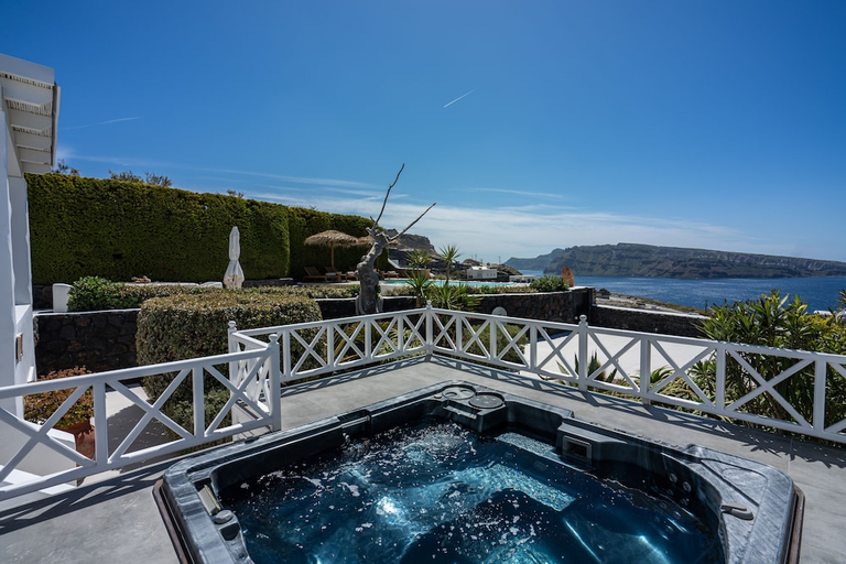 Sport & Beauty 2, Oia Sunset Villas, South Aegean