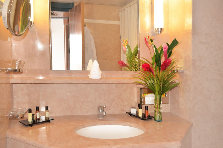 Bathroom 3, HOTEL LA BATELIERE, Schœlcher