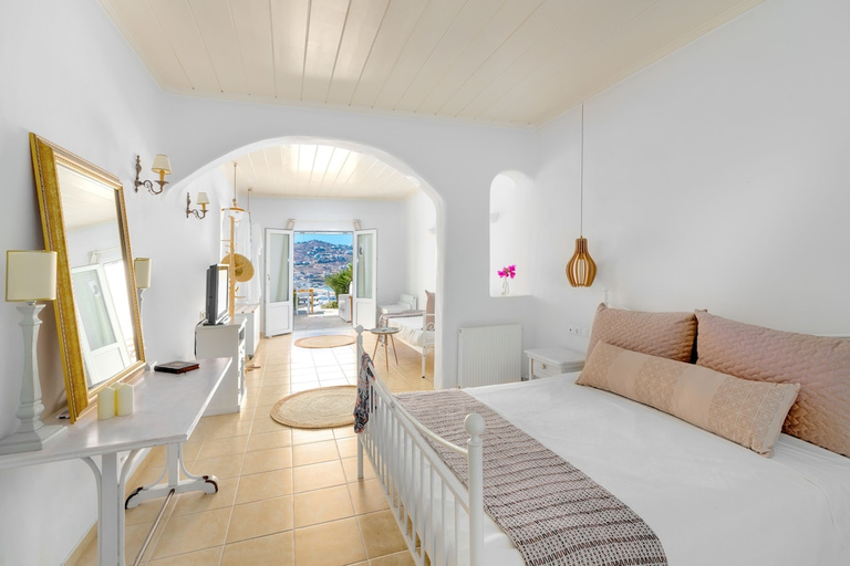 Bedroom 2, Ornos Blue, South Aegean