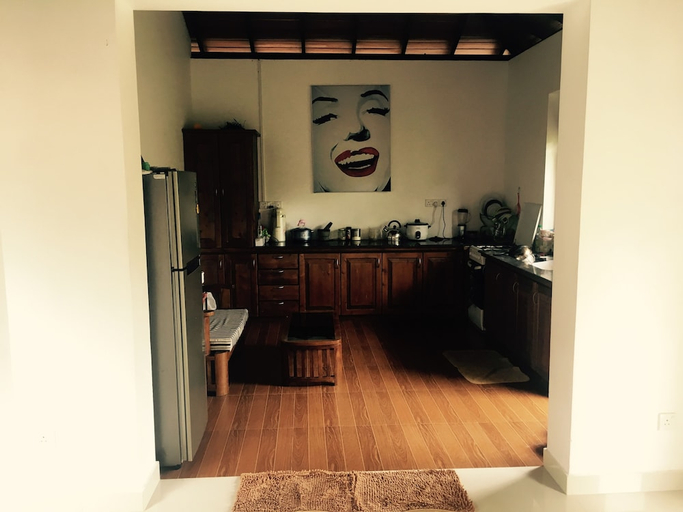 Bathroom 2, 82 Villa, Galle Four Gravets