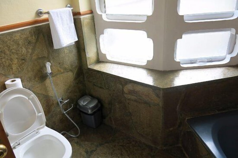 Bathroom, Kichu Resort Paro, Lamgong