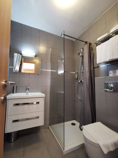 Bathroom 4, Résidence Saint Michel, Haute-Corse
