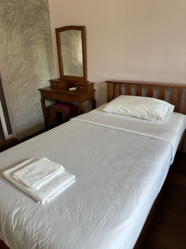 Bedroom 3, Ko Nokyai Resort, Tha Mai