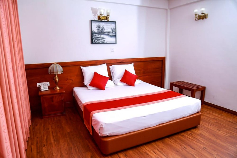 Bedroom 2, Royal Lake Hotel, Nuwara Eliya