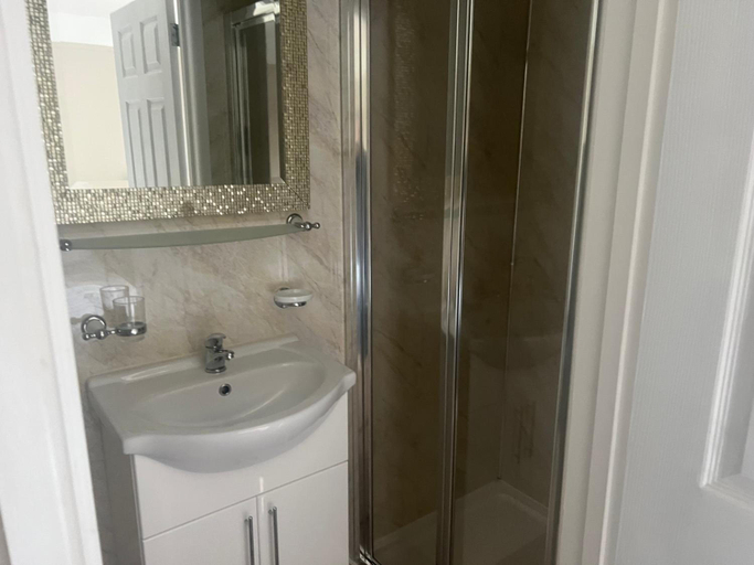 Bathroom, The Coach And Horses Inn, Cornwall