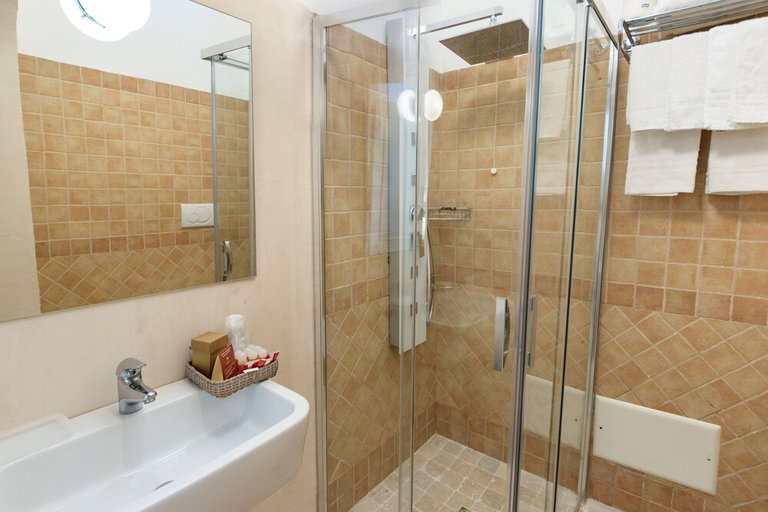 Bathroom 4, Hotel Masseria Fontanelle, Lecce