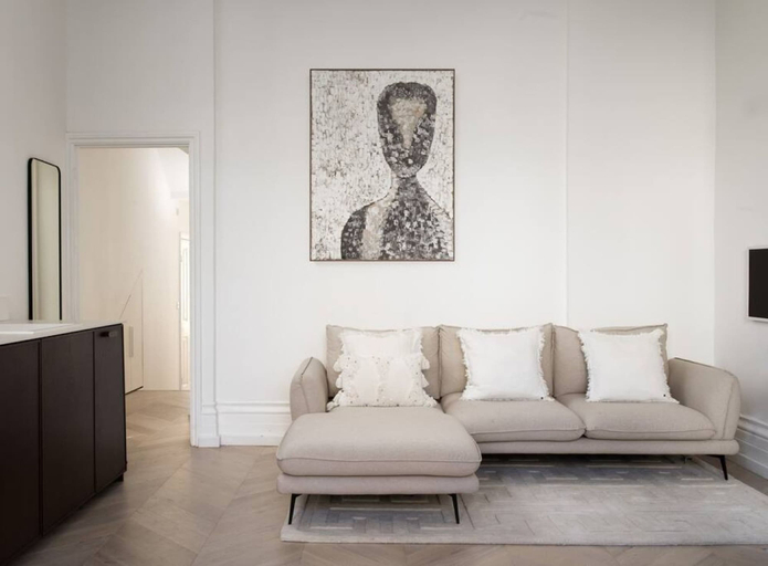 Room 5, Sophisticated Notting Hill 2bed, London