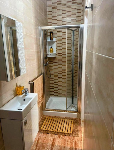 Bathroom 4, Keba Guest House, Addis Abeba