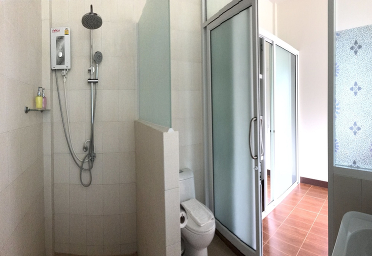 Bathroom 3, Hongte Khaolak Resort, Takua Pa
