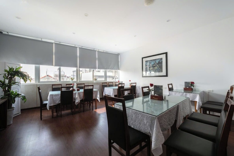 Food & Drinks, A25 Hotel - 30 An Duong, Tây Hồ