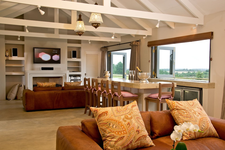 Others 3, Rare Earth Country House, Eden