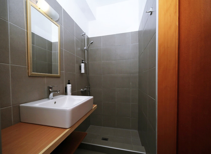 Bathroom 4, Lecadin Hotel, Central Greece