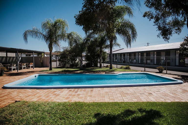 Sport & Beauty, Kalgoorlie Overland Motel, Kalgoorlie-Boulder