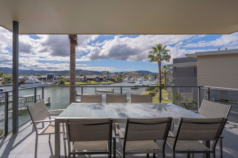 Others 5, Sovereign Pier on the Waterways, Thames-Coromandel
