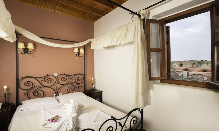 Bedroom 3, Camelot Traditional and Classic Hotel, South Aegean