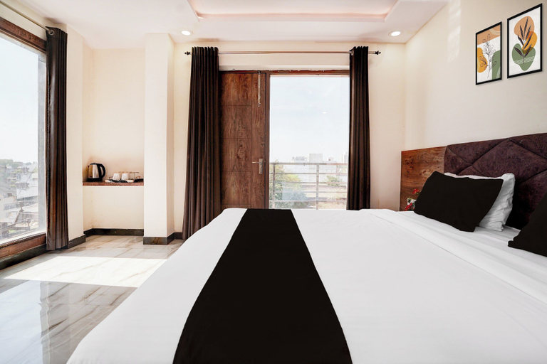 Room 5, Super Townhouse Taj Mahal East Gate, Agra