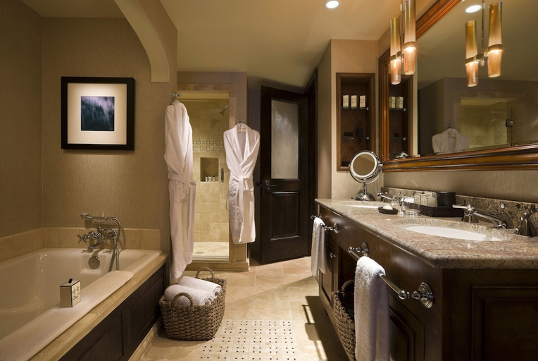 Bathroom 5, Madeline Hotel and Residences, San Miguel