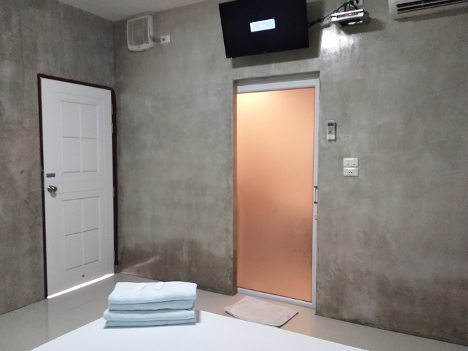 Others 5, Happy Inn, Muang Rayong