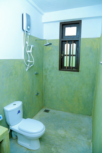 Bathroom 3, Autum Moon, Tangalle