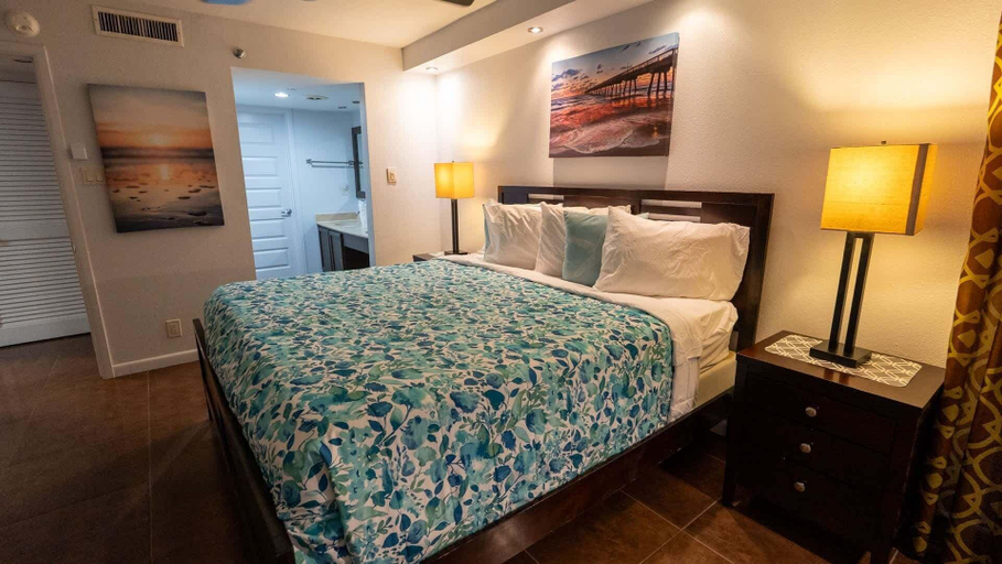 Room 5, Beachfront 2br 11th Floor Views, Saida Royale Spi 2 Bedroom Apts, Cameron
