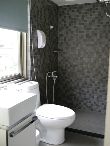 Bathroom 4, Galaxy Mini Inn, Taipei City