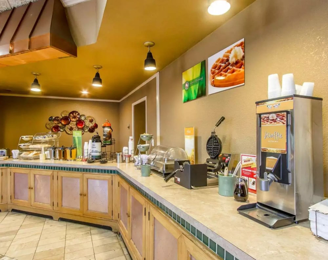 Food & Drinks 5, Quality Inn Ada near University, Pontotoc