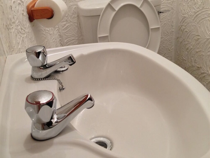 Bathroom 4, Wilsons Hotel - Blackpool Tower View, Blackpool