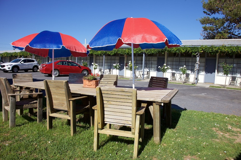 Food & Drinks 5, Guichen Bay Motel, Robe