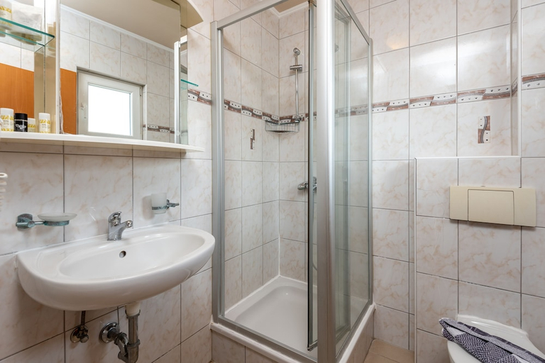 Bathroom 5, Comfort Hotel, South Aegean