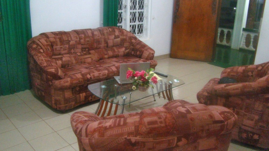 Others 5, Asix Hotel, Trincomalee Town and Gravets