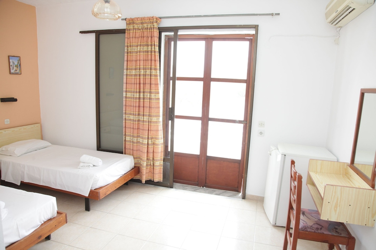 Bedroom 3, Kastelli Hotel, South Aegean
