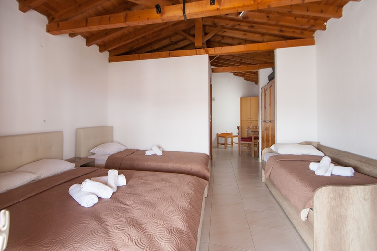 Bedroom 2, Pension Eliza, Thessaly