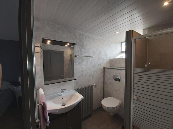 Bathroom 5, La Passiflore, Saône-et-Loire