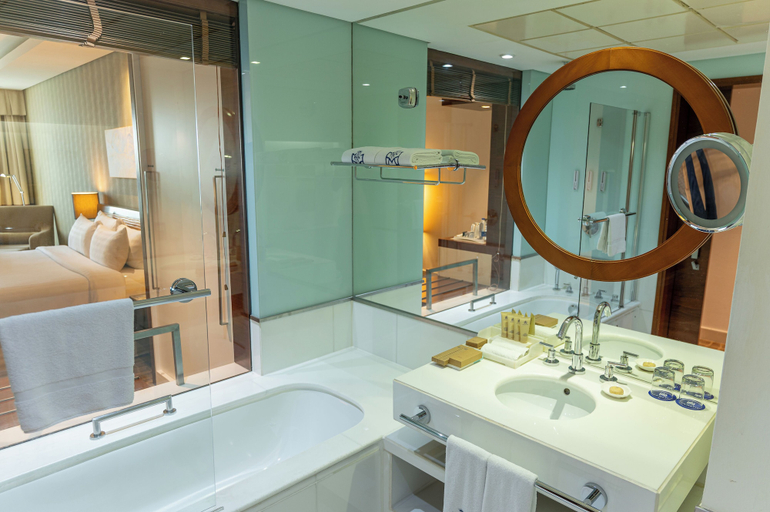 Bathroom 3, Majestic Premier Hotel, Dubai