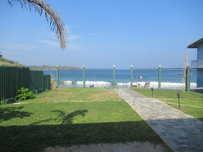 Others 5, The Bay Beach, Tangalle