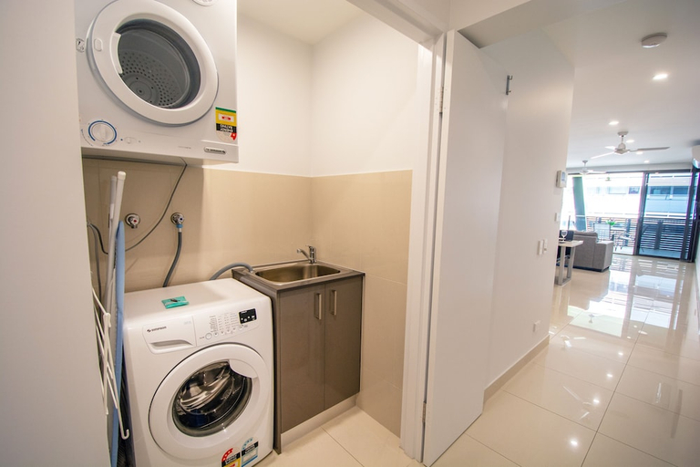 Bathroom 5, Magnum Serviced Apartments Darwin, Darwin