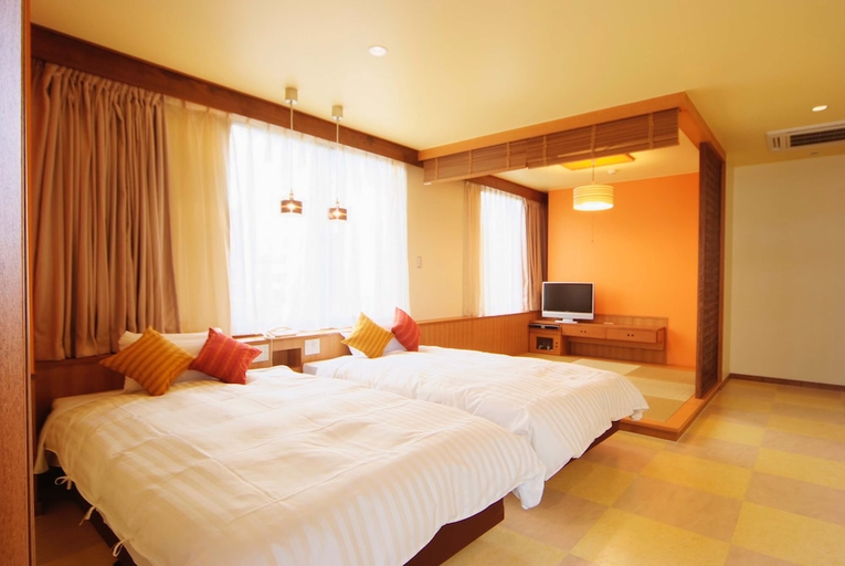 Bedroom 2, Hotel Sun Palace Kyuyokan, Naha