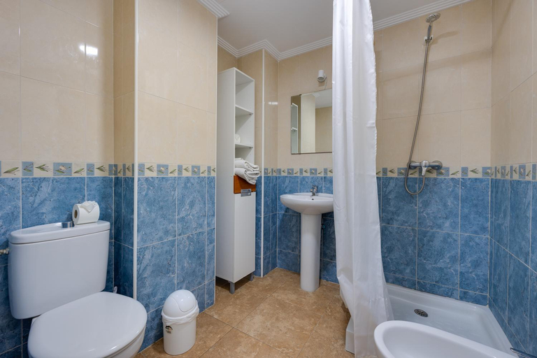 Bathroom 4, Apartamentos Madrid, Alicante