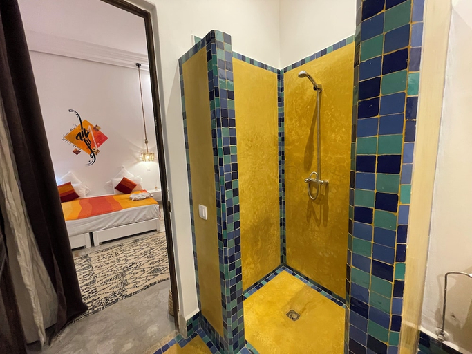 Bathroom 3, Riad Samarine, Marrakech