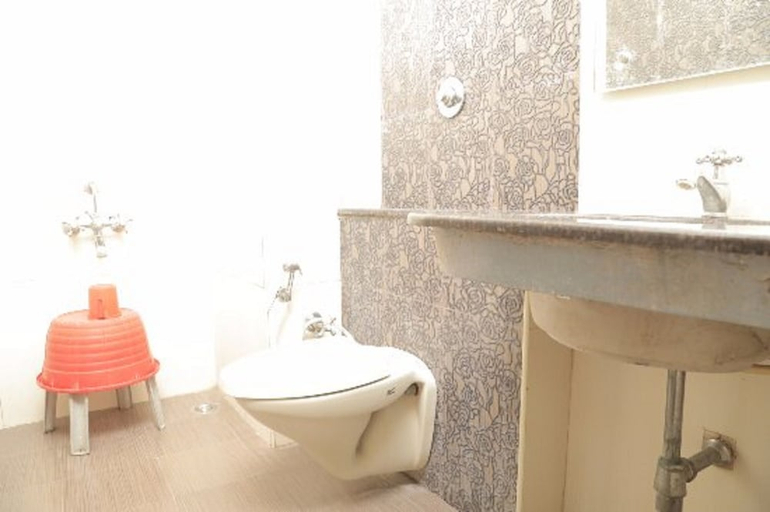 Bathroom, Krishna International, Chennai