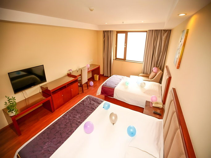 Bedroom 2, GREENTREE INN QINGDAO WUYISHAN ROAD, Qingdao